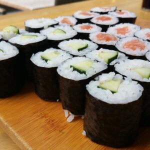 sushi, dinner, food-2246348.jpg